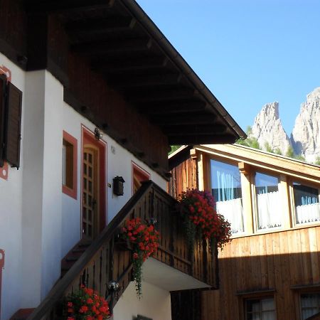 Casa Claudio-Appartamenti In Centro Campitello di Fassa Zewnętrze zdjęcie