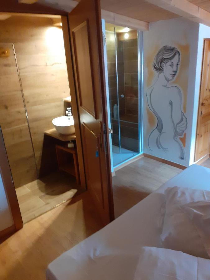 Casa Claudio-Appartamenti In Centro Campitello di Fassa Zewnętrze zdjęcie