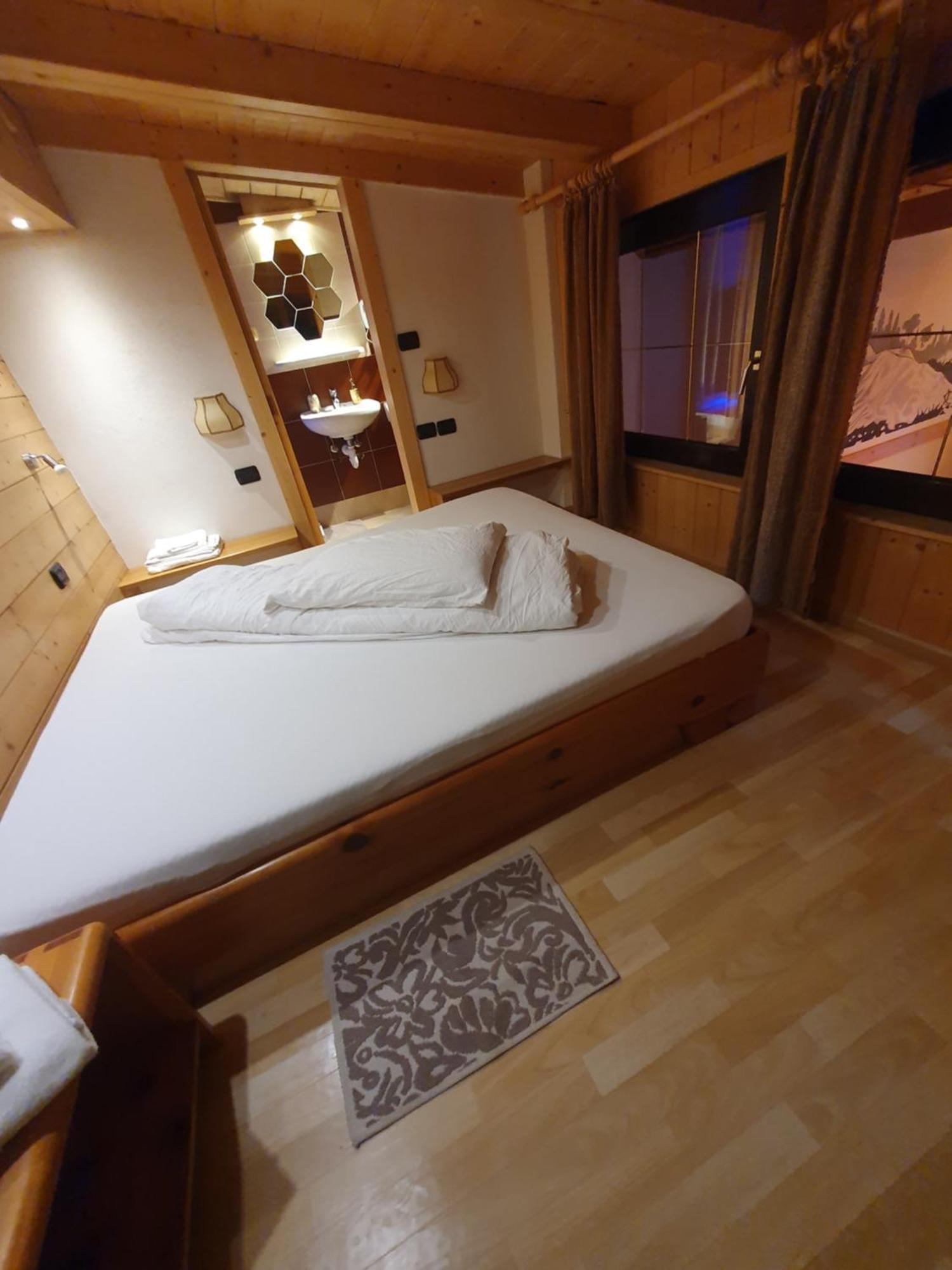 Casa Claudio-Appartamenti In Centro Campitello di Fassa Zewnętrze zdjęcie