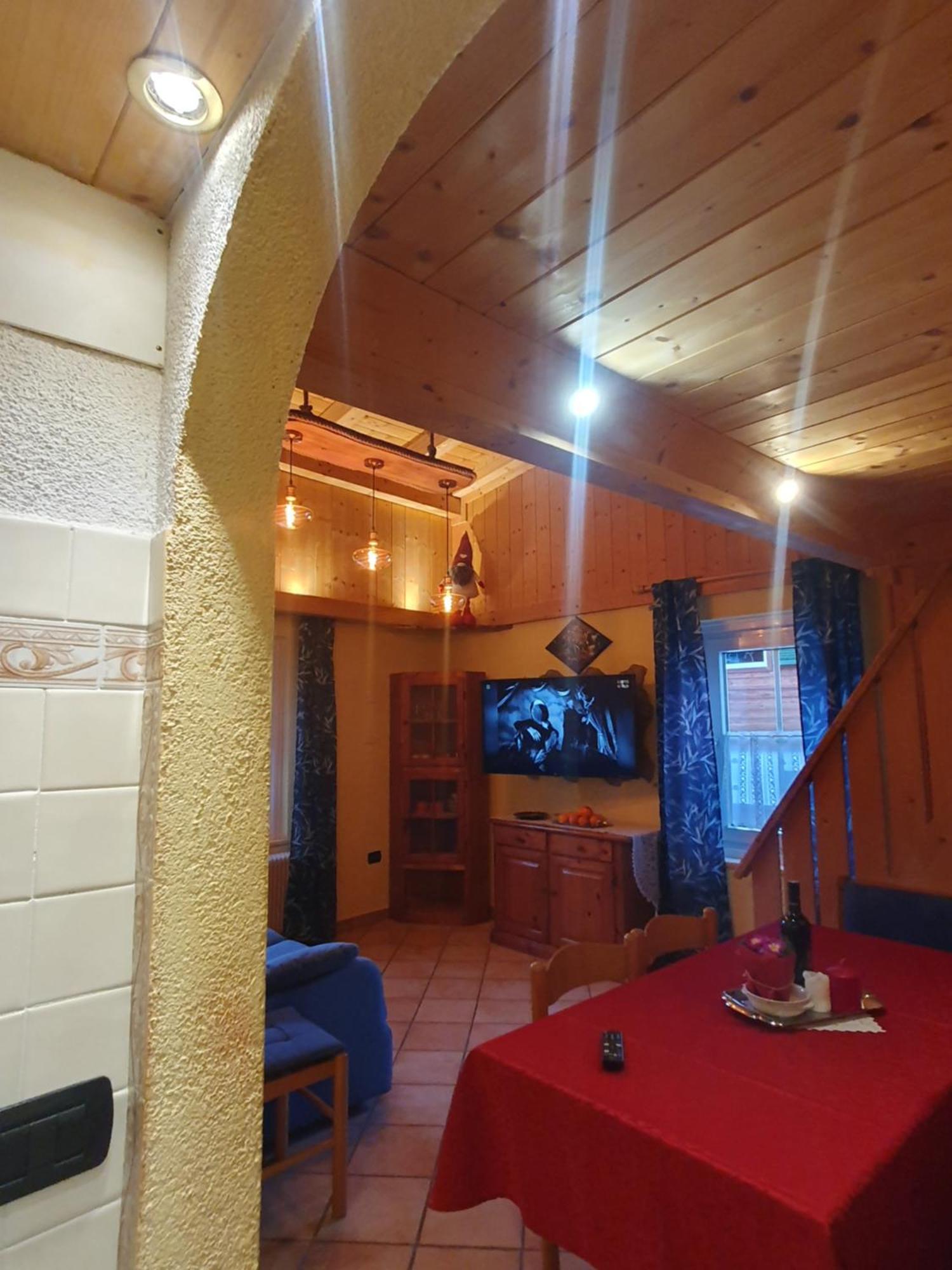 Casa Claudio-Appartamenti In Centro Campitello di Fassa Zewnętrze zdjęcie