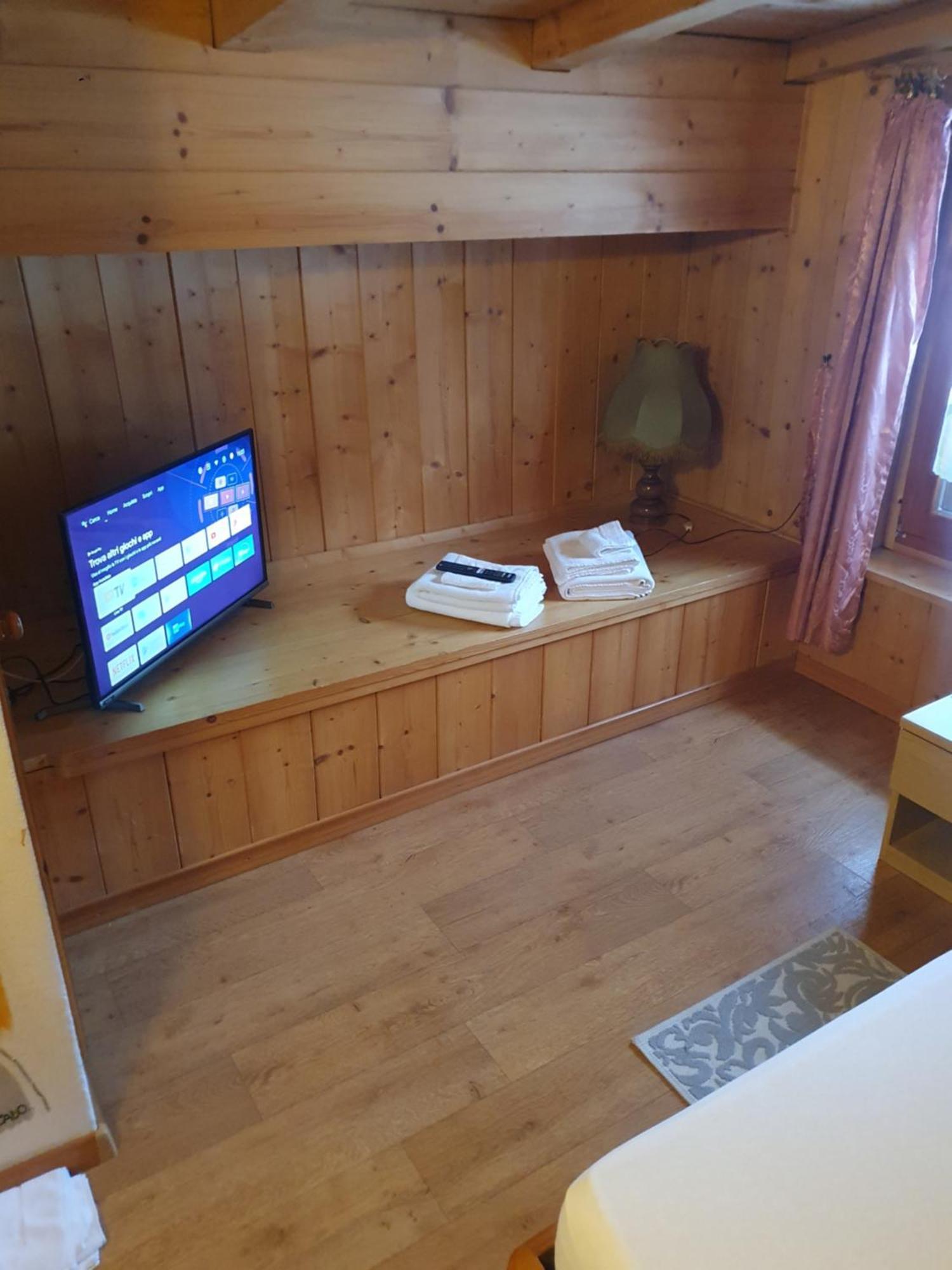 Casa Claudio-Appartamenti In Centro Campitello di Fassa Zewnętrze zdjęcie