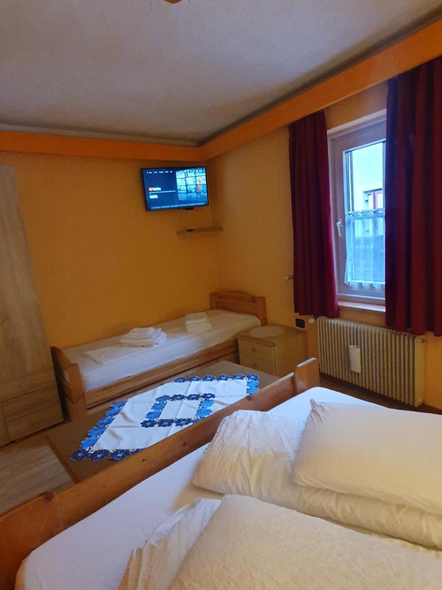 Casa Claudio-Appartamenti In Centro Campitello di Fassa Zewnętrze zdjęcie