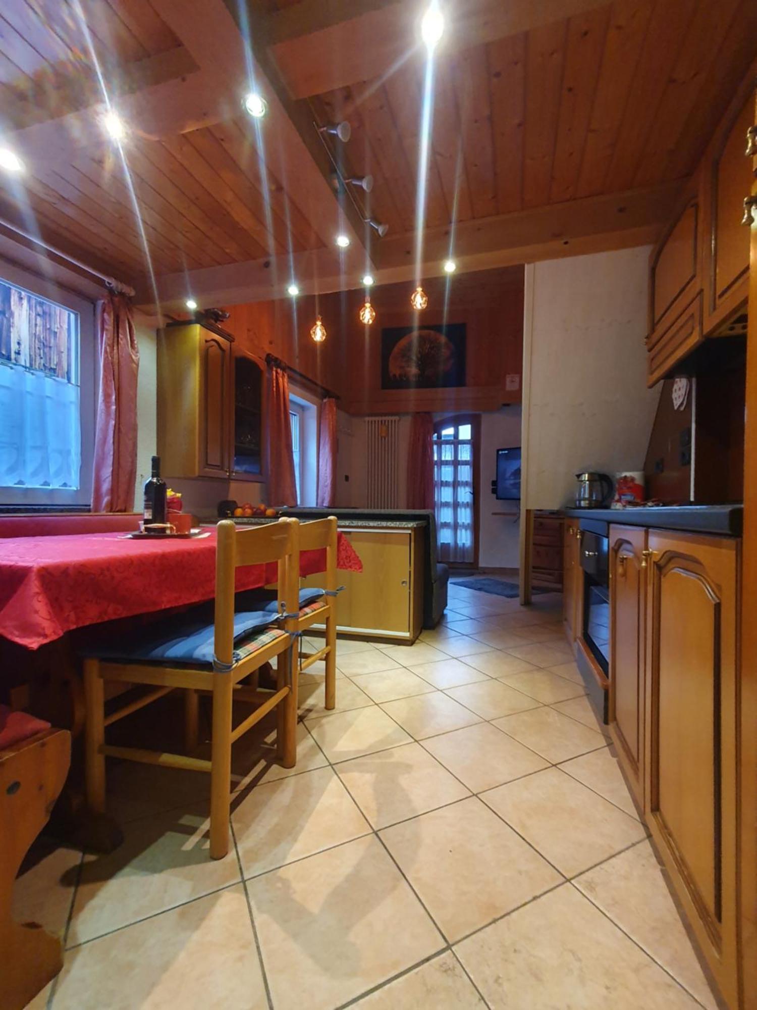 Casa Claudio-Appartamenti In Centro Campitello di Fassa Zewnętrze zdjęcie
