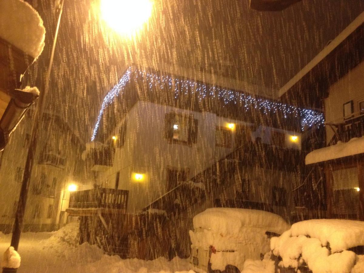 Casa Claudio-Appartamenti In Centro Campitello di Fassa Zewnętrze zdjęcie